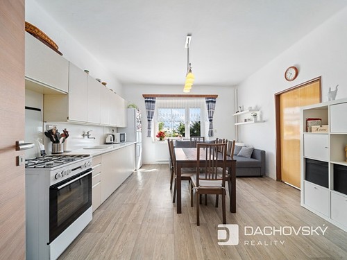 Prodaný dům 240 m², pozemek 1013 m²