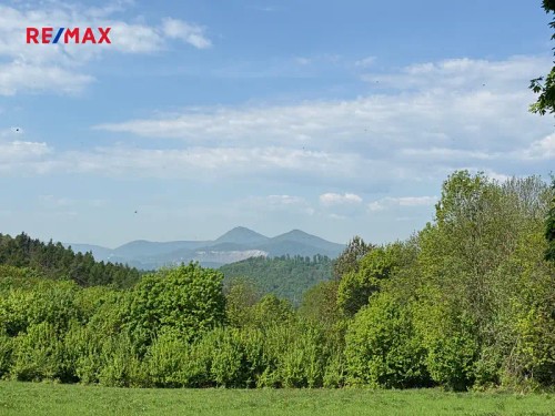 Prodej stavebního pozemku 1249 m²