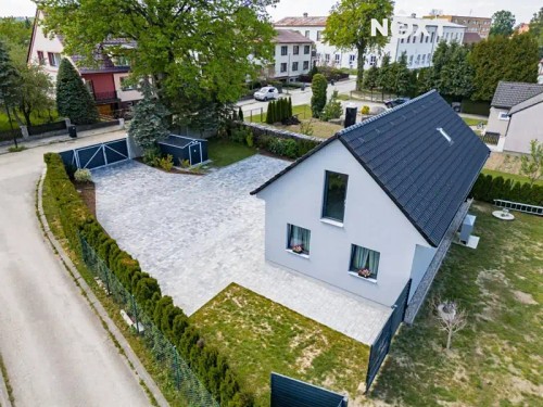 Prodaný dům 182 m², pozemek 700 m²