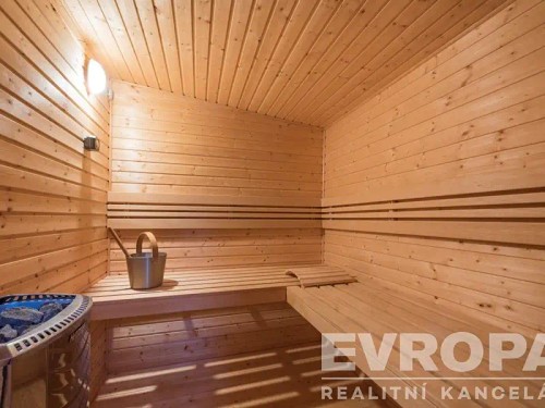Prodej domu 260 m², pozemek 70485 m²