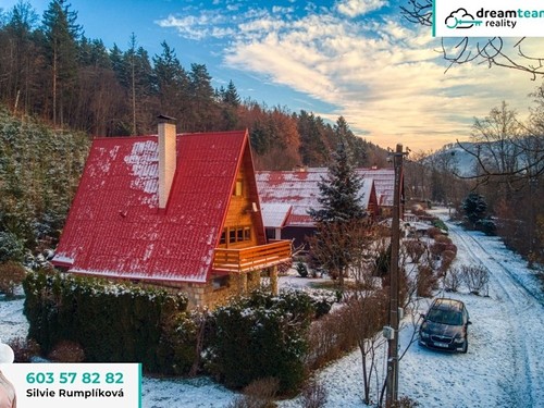 Prodaná chata 100 m², pozemek 422 m²