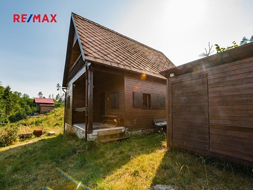 Prodaná chata 50 m², pozemek 40 m²