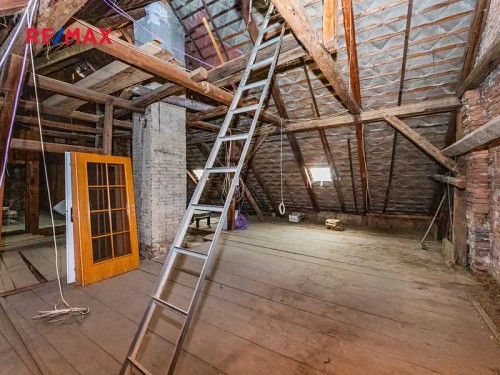 Prodej domu 250 m², pozemek 333 m²