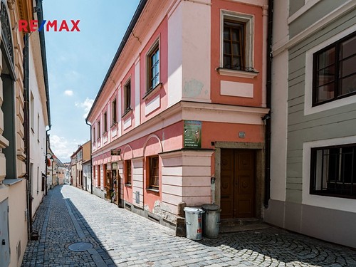 Prodaný dům 300 m², pozemek 198 m²