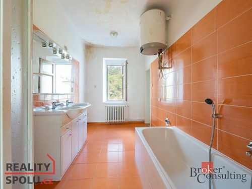 Prodaný dům 320 m², pozemek 745 m²