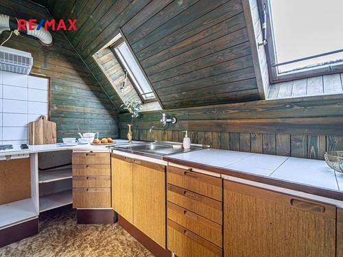 Prodaná vila 194 m², pozemek 795 m²
