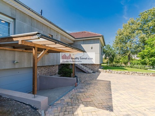 Prodaný dům 262 m², pozemek 895 m²
