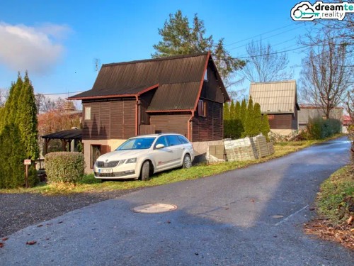 Prodaná chata 50 m², pozemek 348 m²