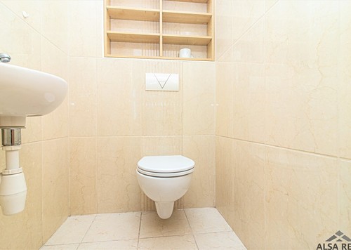 Prodaná vila 396 m², pozemek 1181 m²