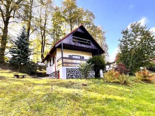 Prodaná chata 60 m², pozemek 370 m²