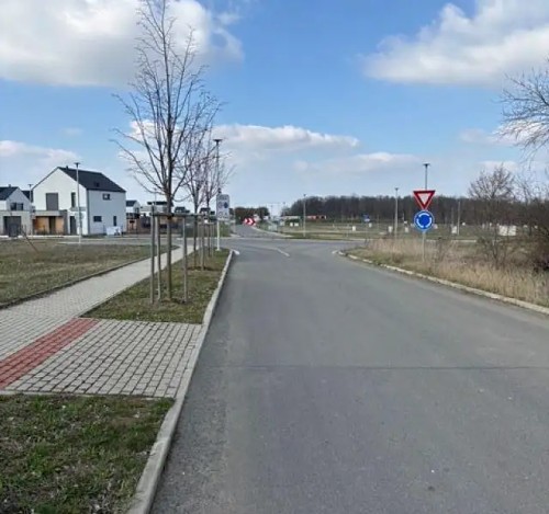 Prodej stavebního pozemku 843 m²