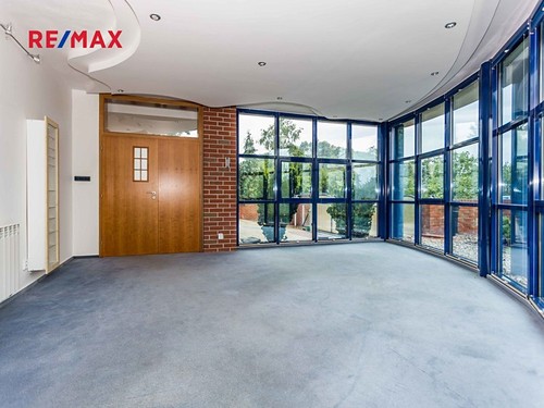 Prodaná vila 512 m², pozemek 1508 m²