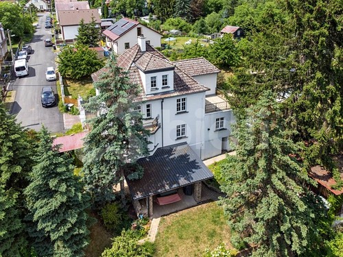 Prodaný dům 280 m², pozemek 1926 m²