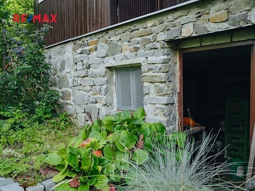 Prodaná chata 12 m², pozemek 702 m²