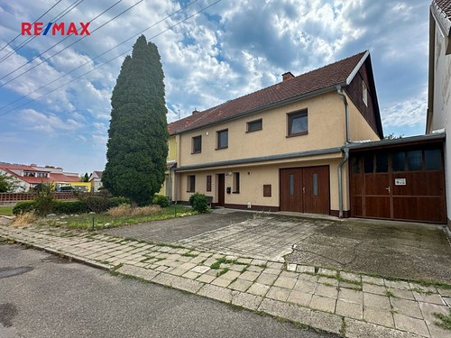 Prodaný dům 250 m², pozemek 723 m²