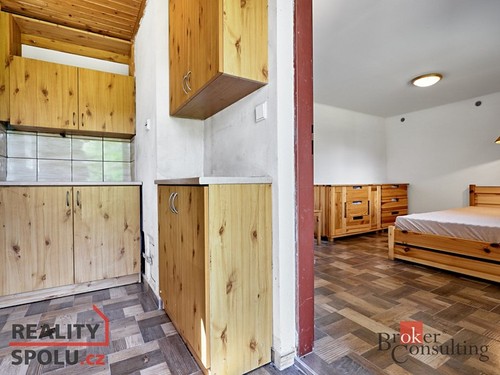 Prodaná chata 80 m², pozemek 442 m²