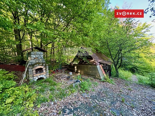 Prodaná chata 30 m², pozemek 6254 m²