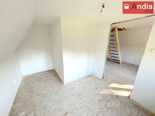 Prodaná chata 140 m², pozemek 1127 m²