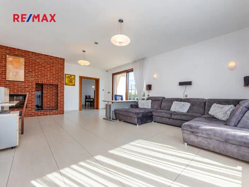 Prodej domu 392 m², pozemek 973 m²