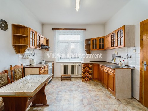 Dům, 238 m²