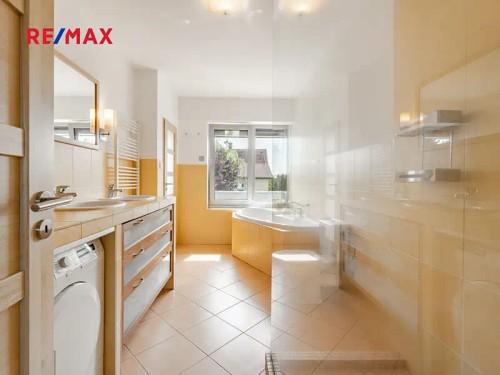 Prodaný dům 200 m², pozemek 699 m²
