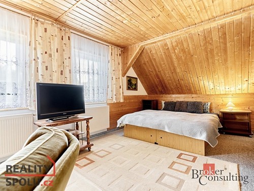 Prodaný dům 200 m², pozemek 2017 m²