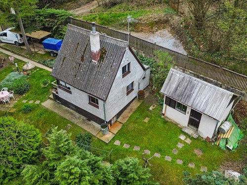 Prodaná chata 55 m², pozemek 398 m²
