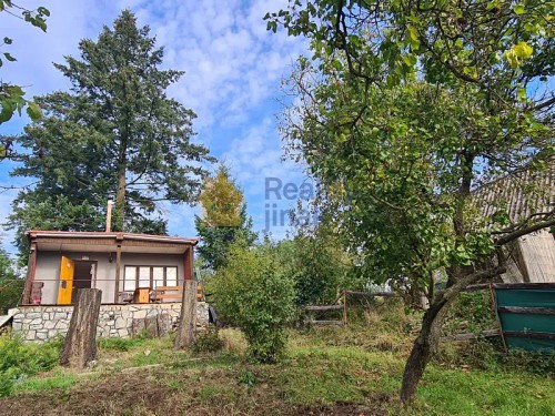 Prodaná chata 32 m², pozemek 929 m²