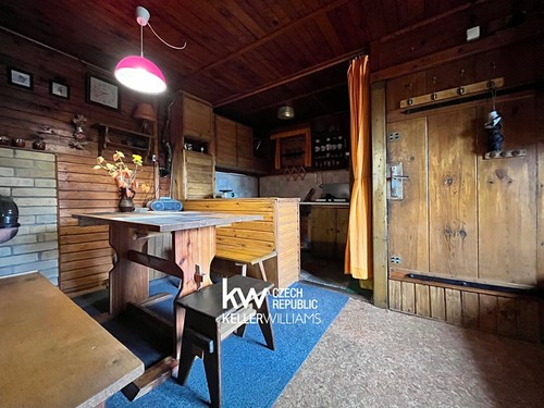 Prodaná chata 42 m², pozemek 256 m²