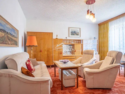 Prodej domu 330 m², pozemek 612 m²