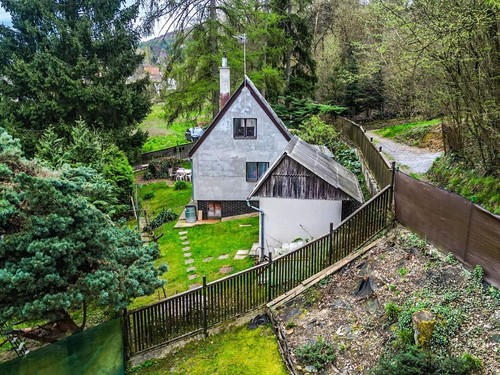 Prodaná chata 55 m², pozemek 398 m²