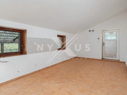 Prodaný dům 215 m², pozemek 943 m²