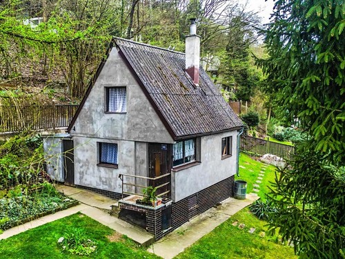 Prodaná chata 55 m², pozemek 398 m²