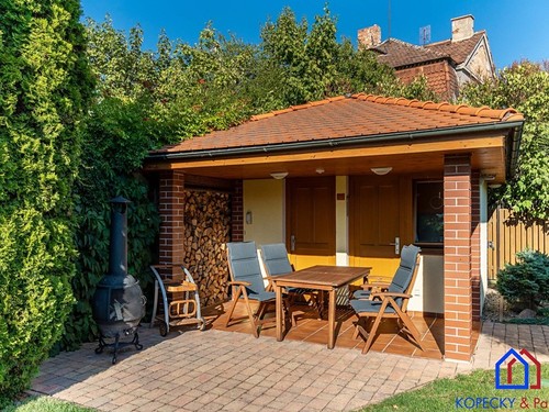 Prodaná vila 468 m², pozemek 1000 m²