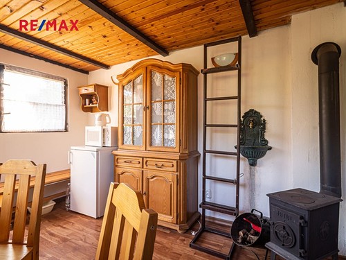 Prodaná chata 24 m², pozemek 384 m²