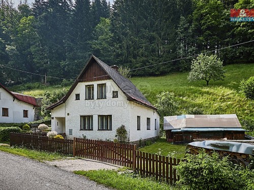 Prodaný dům 107 m², pozemek 1847 m²