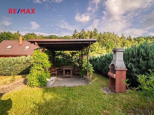Prodaná chata 24 m², pozemek 384 m²