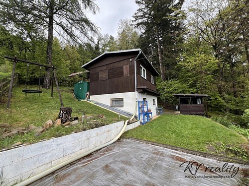 Prodaná chata 100 m², pozemek 394 m²