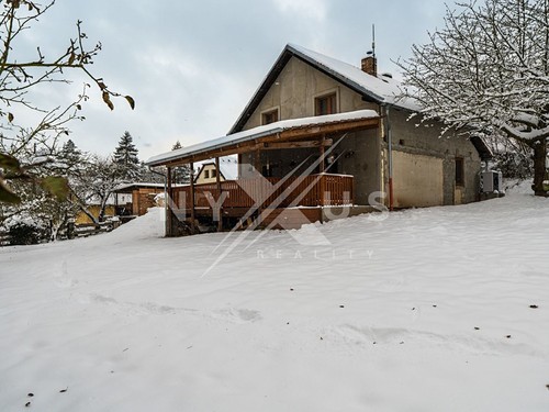 Prodaný dům 202 m², pozemek 2398 m²