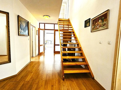 Prodaný dům 350 m², pozemek 12302 m²