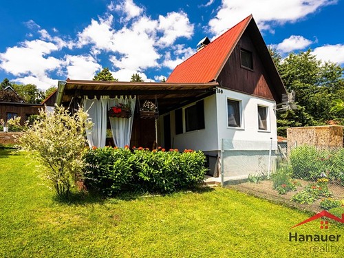 Prodaná chata 40 m², pozemek 543 m²