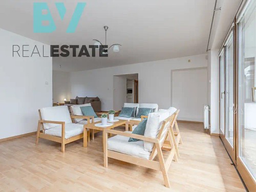 Dům, 345 m²