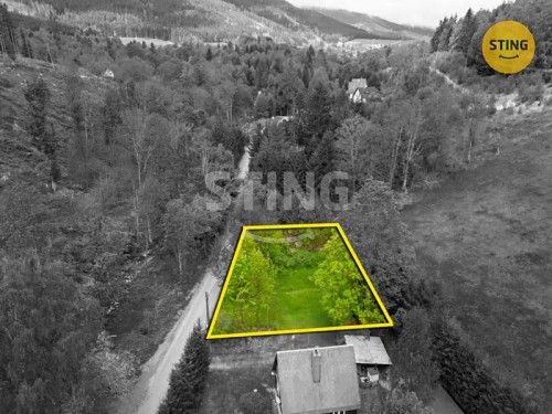Prodej stavebního pozemku 913 m²