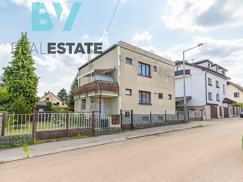 Prodaný dům 300 m², pozemek 665 m²