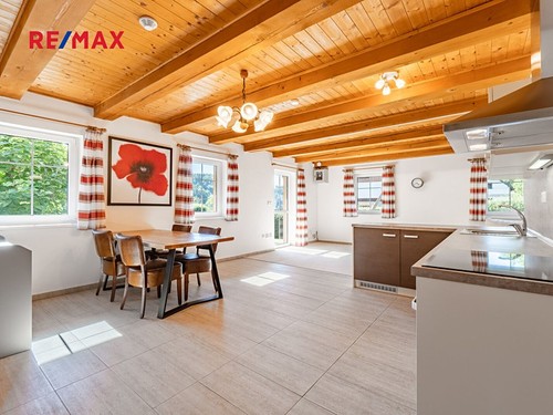 Prodaná chalupa 189 m², pozemek 897 m²