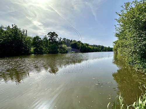 Prodaná chata 33 m², pozemek 1077 m²