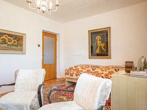 Prodej domu 330 m², pozemek 612 m²