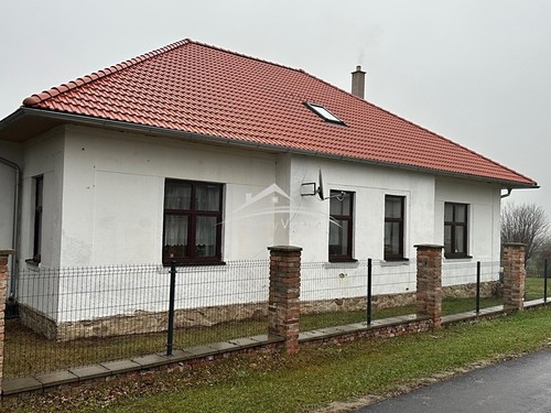 Prodaná chalupa 170 m², pozemek 2642 m²