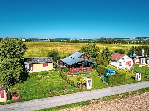 Prodaná chata 17 m², pozemek 242 m²