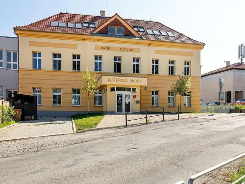 Prodej stavebního pozemku 843 m²